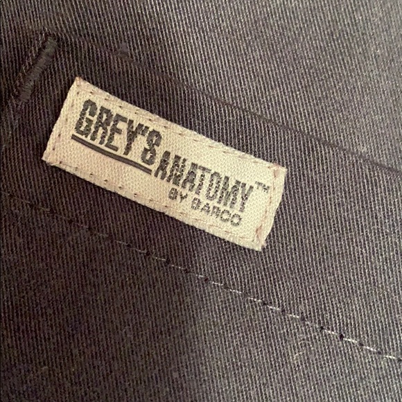 Greys anatomy scrub top - Picture 2 of 3